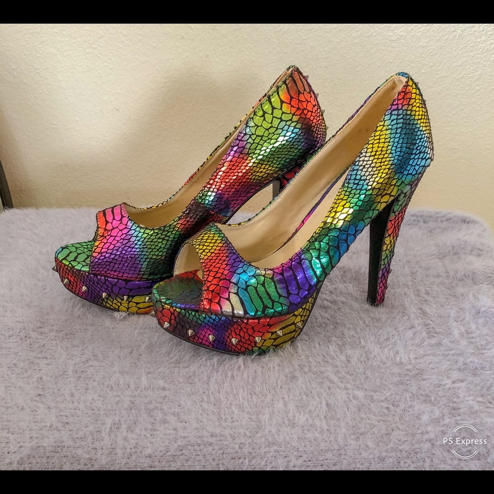 ***RAINBOW SCALED HEELS***
